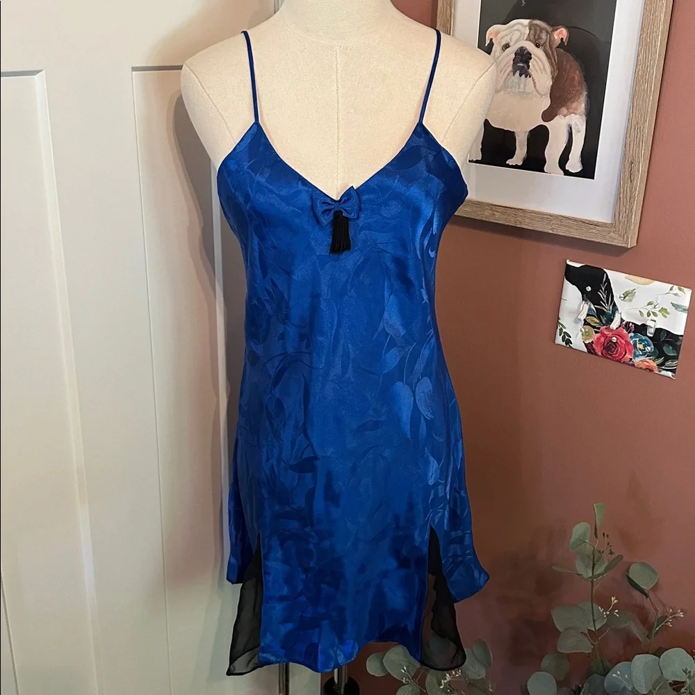 Victoria's Secret Gold Label Royal Blue bow & tassel tulips S polyester nightie